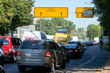 Berlin, Almanya 07 Haziran 2018: Trafik bitirim, Berlin şehir merkezi                               