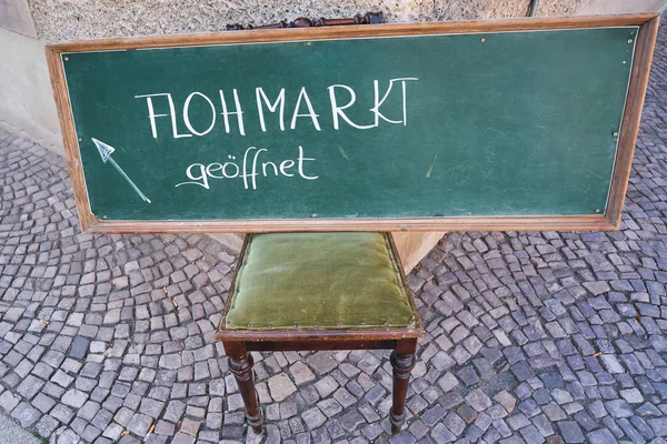 Знак Надписью Блошиный Рынок Старом Городе Кведлинбург Германии — стоковое фото