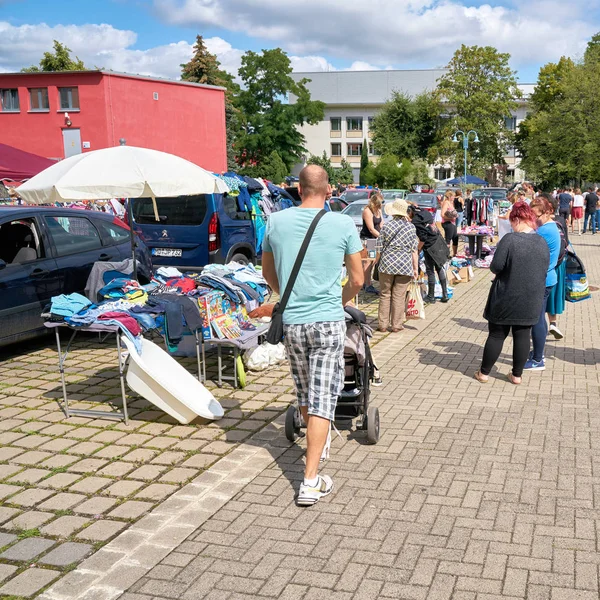 Magdeburg Germany August 2019 Visitors Popular Flea Market Downtown Magdeburg — Stock Photo, Image