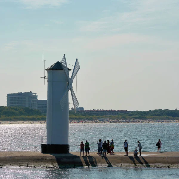 Swinoujscie Polonia Septiembre 2020 Fuego Del Molino Viento Orilla Costa —  Fotos de Stock