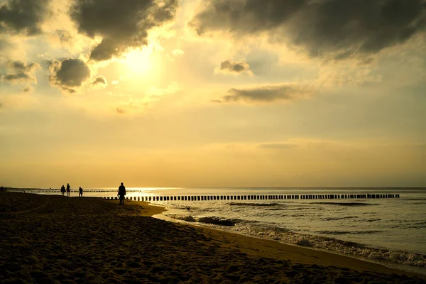 Praia Perto Rewal Polônia Pôr Sol — Fotografia de Stock