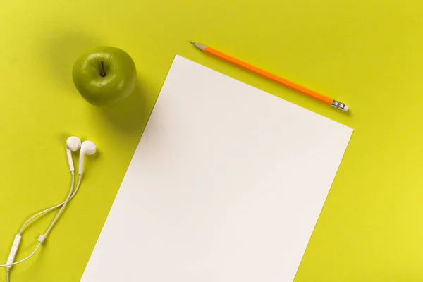 Tužky Listy Dokument White Paper Barevných Backgroung Nástroj Office Bílá Stock Fotografie