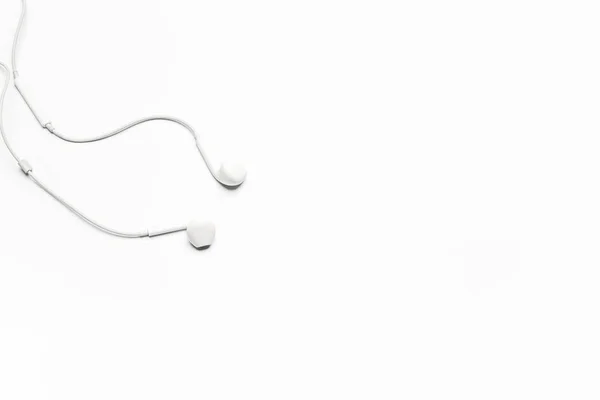 Auriculares Blancos Aislados Sobre Fondo Blanco —  Fotos de Stock