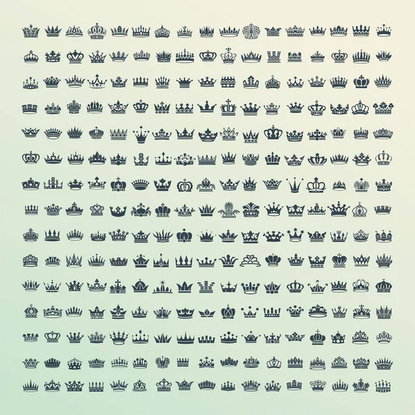 Kral ve Kraliçe taçları sembolleri