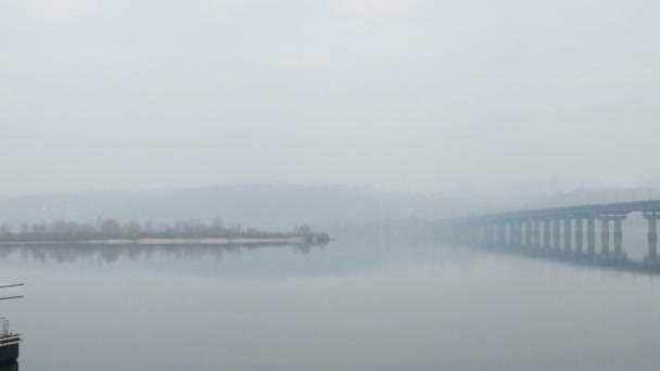 Panoramablick Auf Die Brücke Über Den Fluss Dnipro Kyiw Ukraine — Stockvideo
