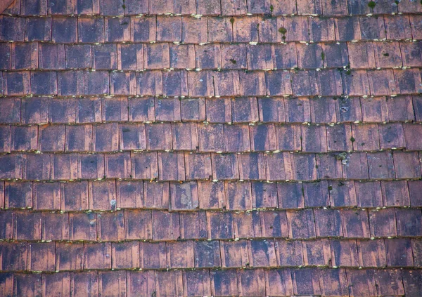 Telhas feitas de um material cerâmico . — Fotografia de Stock