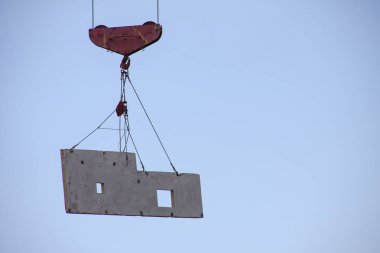 İnşaat yük kaldırma Vinçler ile çalışır