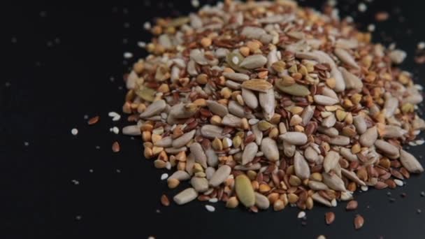 Вращение Смешанных Семян — стоковое видео