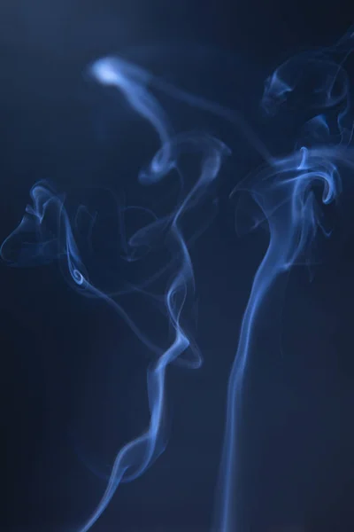 추상적인 푸른 연기가 소용돌이 — 스톡 사진