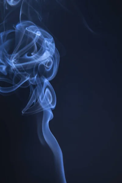 Abstractos remolinos de humo azul — Foto de Stock