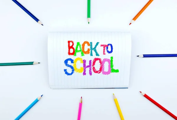 Ritorno al concetto di scuola — Foto Stock