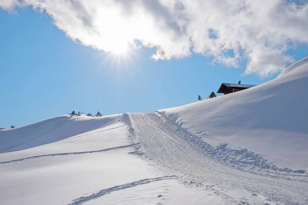 Beautiful Slope Rofan Alps Ski Hut Bright Sunshine Austria Alps — Stock Photo, Image