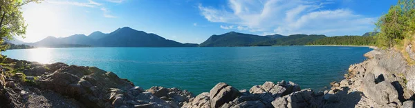 Felsiges Seeufer Blauer Walchensee Mit Bergblick Bayerisch Weites Landschaftspanorama — Stockfoto