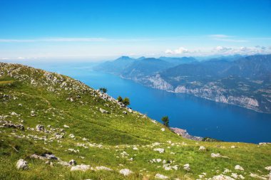 pastoral yürüyüş alanı monte baldo, malcesine, çarpıcı görünümü ile t