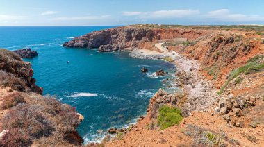 praia do portinho do forno, beautiful cove at costa de vicentina