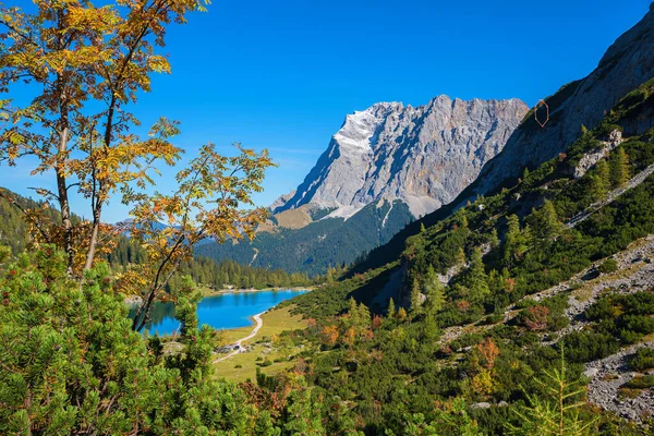 Vista Trilha Caminhadas Cabana Coburg Para Lago Seebensee Zugspitze Montanha — Fotografia de Stock