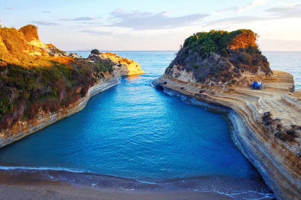 Güzel Kayalık Sahil Şeridi Gündoğumu Sidari Tatil Köyü Corfu Adası — Stok fotoğraf