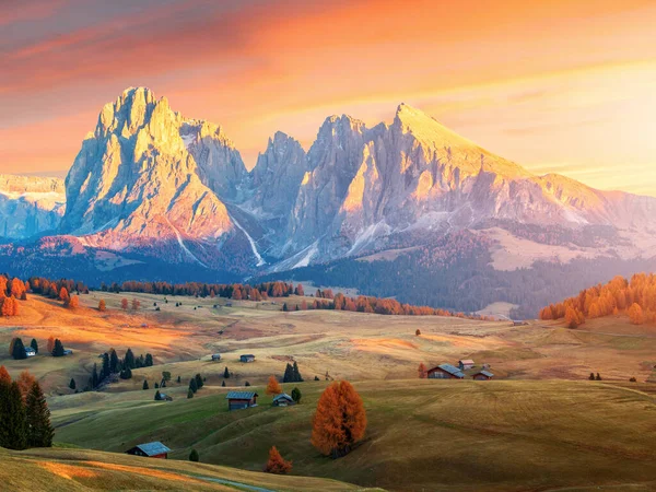 Alpe Siusi Seiser Alm Arrière Plan Langkofel Chaîne Montagnes Beau — Photo