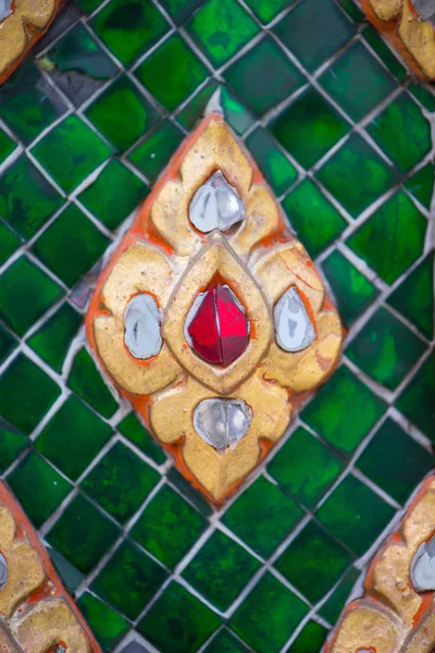 Thai pattern on wall of church at  Wat Rakhang Khositaram Bangko — Stock Photo, Image