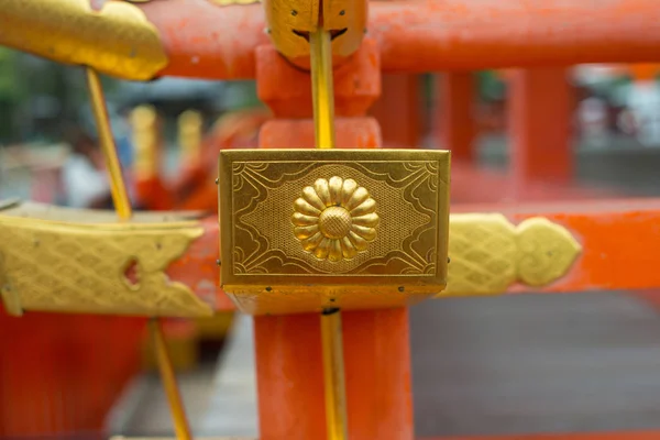 Dekoraci kovů na stavbě ve svatyni Fushimi Inari-Taisha — Stock fotografie