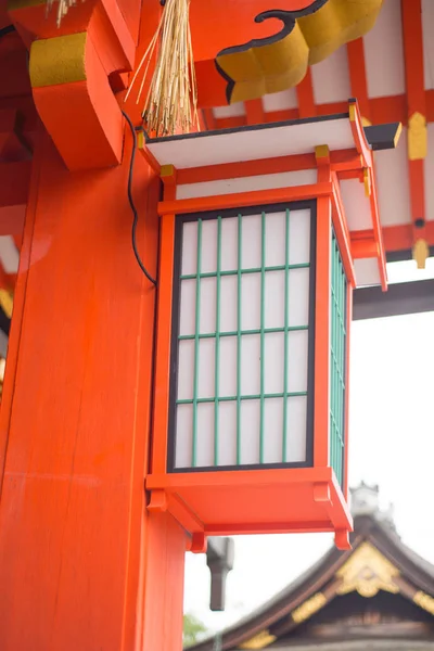 Lanterne dans le sanctuaire Fushimi Inari-taisha — Photo