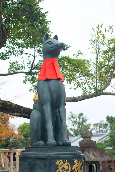 후시미 이나리 타이샤 신사의 여우 동상 — 스톡 사진