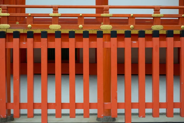 Деревянный забор в храме Инари-тайши в Фушими — стоковое фото
