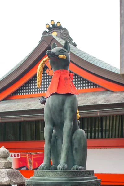 Fushimi Inari-taisha tapınağında tilki heykeli — Stok fotoğraf