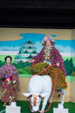 Nagoya'daki Nagoya Kalesi Heykeli