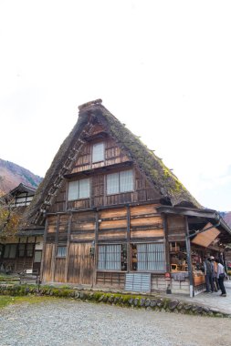 Shirakawa-git evde geleneksel gassho-zukuri