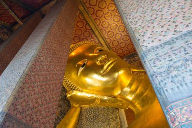 Wat Pho Bangkok,Tayland'da altın yatan buda