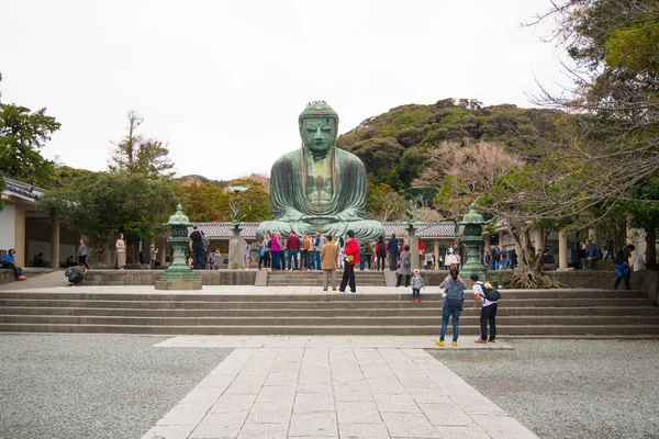 Kamakura Daibutsu a híres mérföldkő található a Kotoku-a templomban Kamakura, Japán — Stock Fotó