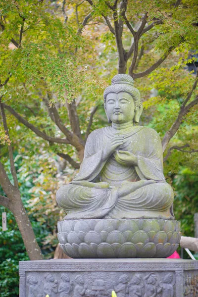 Kamakura Hase-dera tapınağının Taş Buddist heykelleri, Japonya. — Stok fotoğraf