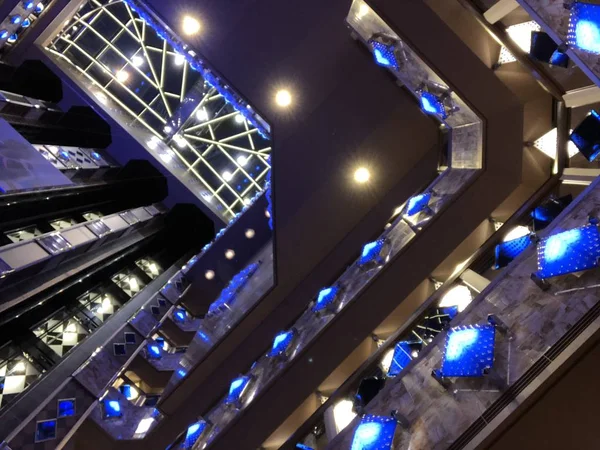 Orta kısmında bir seyir