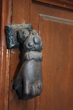 İspanyol bir köyde eski tokmağı