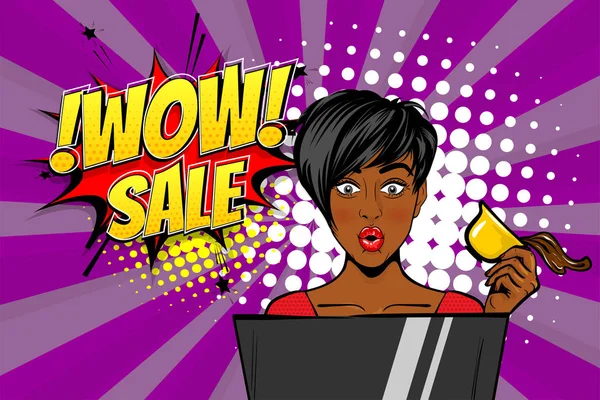 Wow face woman pop art sale advertise — Stock Vector