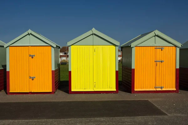 Cabanas de praia em Hove, Sussex, Inglaterra — Fotografia de Stock