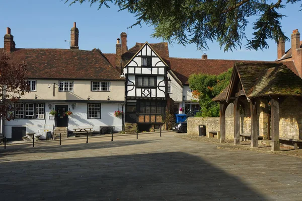 Náměstí a budovy, Midhurst, Sussex, Anglie — Stock fotografie