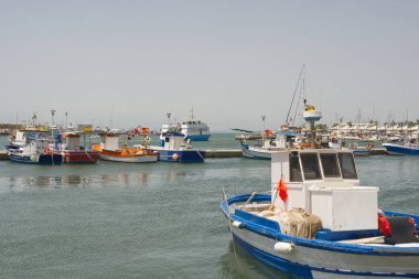 Costa Blanca'daki Santa Pola sahilinde, İspanya