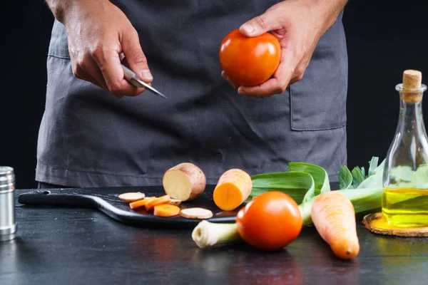 Keep tomato cooking salad. food. cut tomato onions carrots — Stock Image Keep Tomato Cooking Salad Food Cut Tomato Onions Carrots Royalty Free Stock Photos