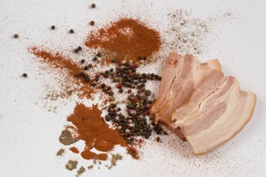 Meze et yemekleri domuz eti baharat biber