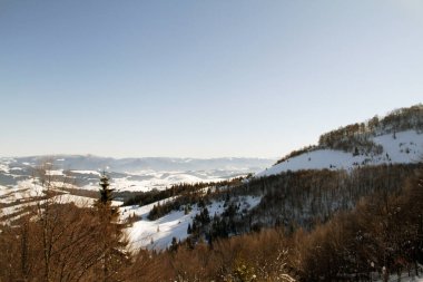 Kış manzara dağlarda, Pylypets, Ukrayna 