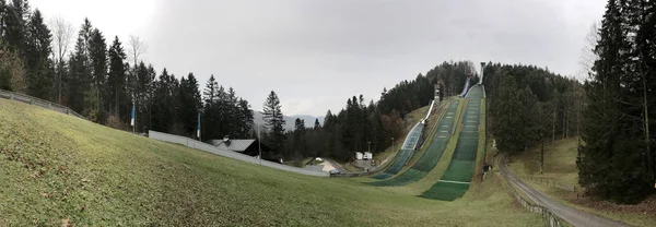 Panoramatický Pohled Lyžích Kopec Mezi Berchtesgadenem Bischofswiesen Bavorsko Německo — Stock fotografie