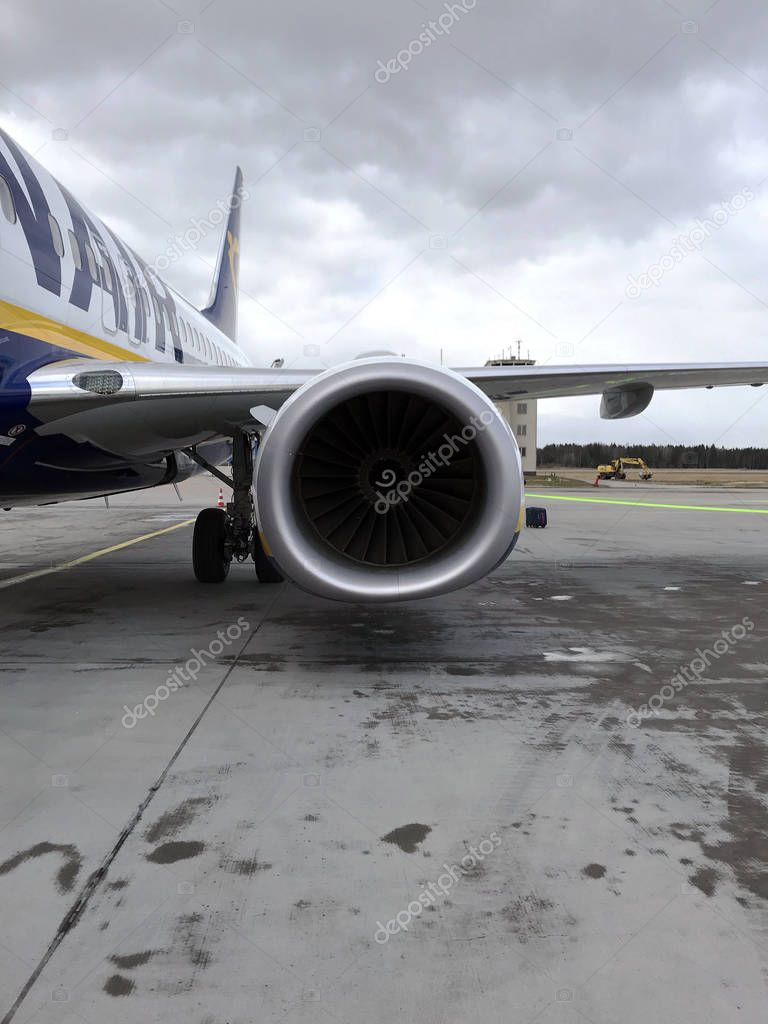 Boeing 737-800 Ryanair, Airplane Turbine, Skavsta Airport, Sweden