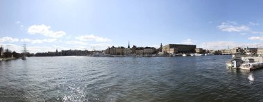 Stockholm 'ün Eski Kasabası' nın nehri manzarası. İsveç