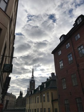 Stockholm tarihi merkezinde sokak görünümü, İsveç stok görüntü 