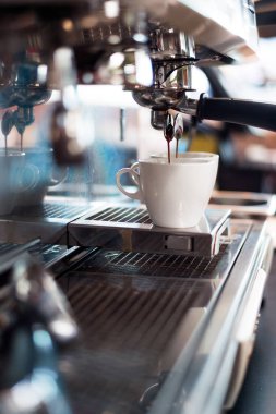 siyah kahve sabah kahve makinesi