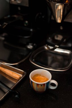 siyah kahve sabah kahve makinesi