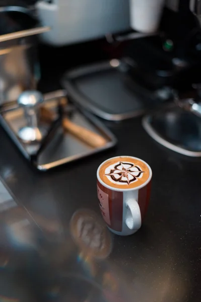 Schwarzer Kaffee Morgen Auf Kaffeemaschine — Stockfoto