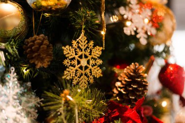 Noel tatil arka planda kentsel şehir